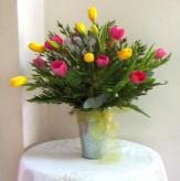 More information about TULIPANES EN FLORERO