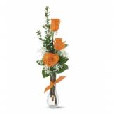 Más información de Arreglo Floral con Rosas: Florero con Rosas melon o rojas
